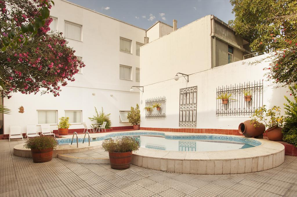 Hotel Princess Mendoza Bagian luar foto
