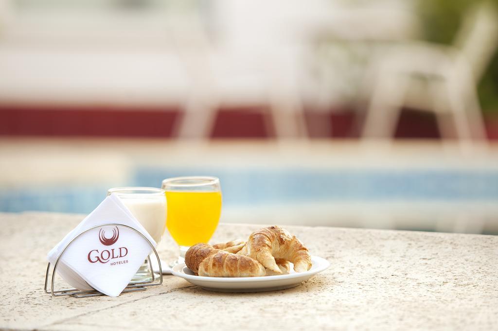 Hotel Princess Mendoza Bagian luar foto