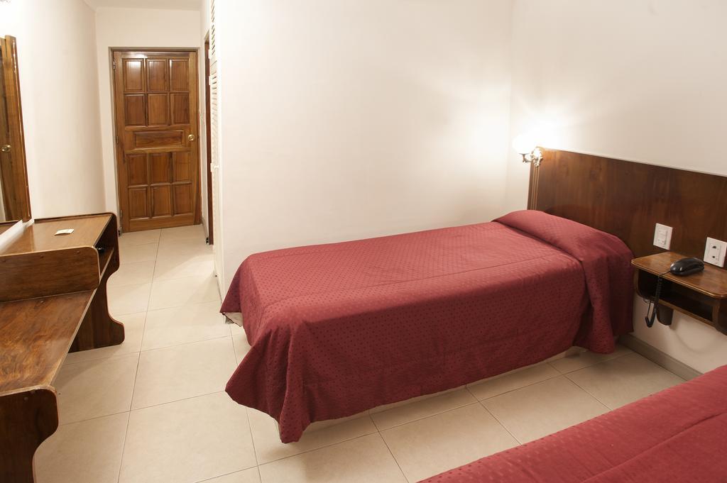 Hotel Princess Mendoza Bagian luar foto
